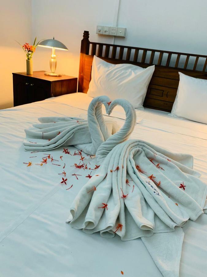 Randiyaepiliyagoda Resort เอวิซซาเวลลา ภายนอก รูปภาพ