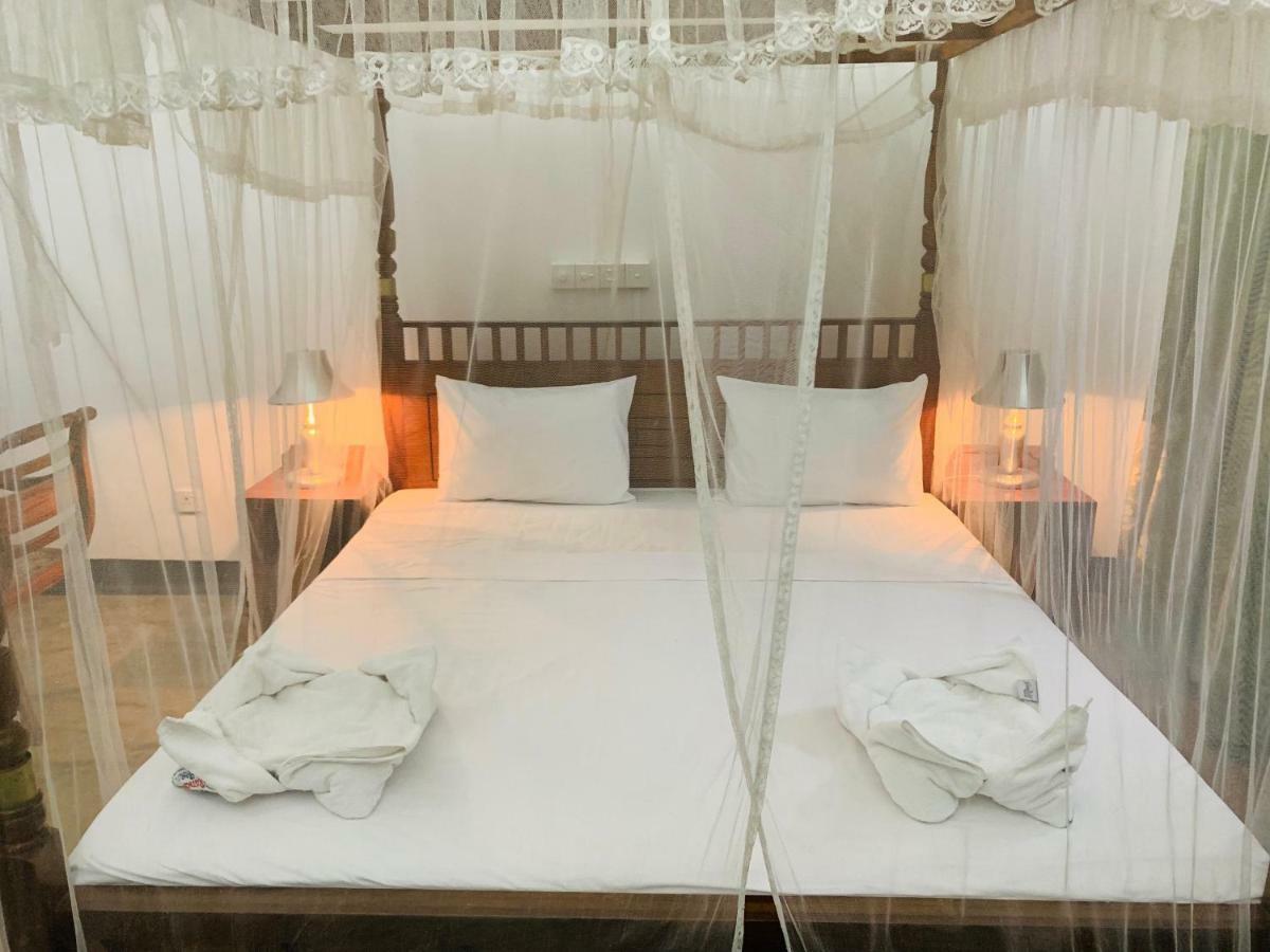 Randiyaepiliyagoda Resort เอวิซซาเวลลา ภายนอก รูปภาพ
